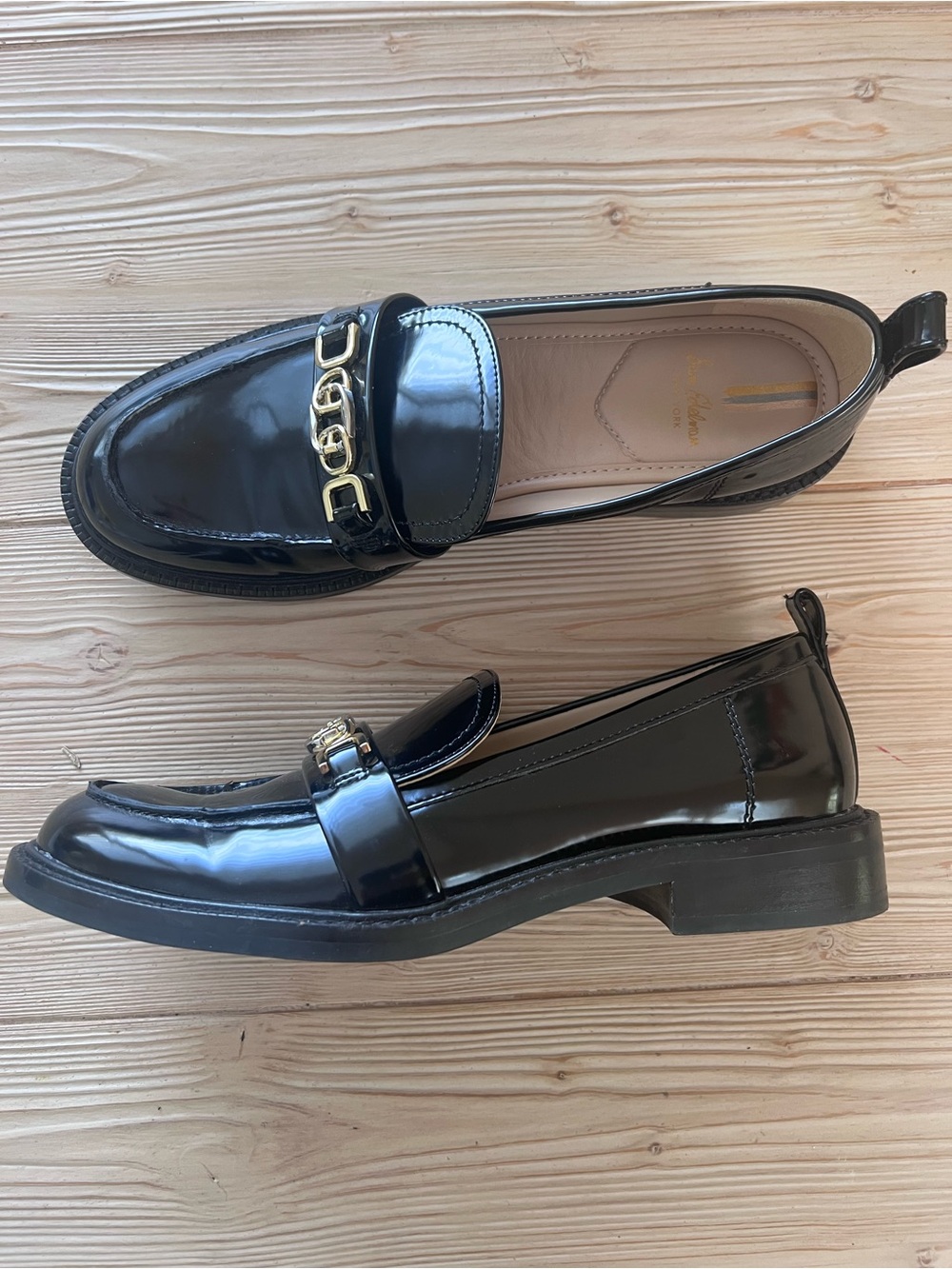 Sam Edelman Black Patent Chain Loafers Size 8.5 – Gold Hardware Slip On Flats - Picture 4 of 6